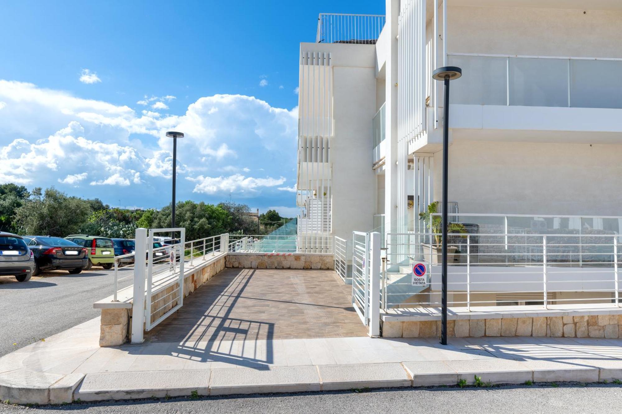 Exclusive Deluxe Apt Up To 6 People & Heated Tub Polignano a Mare Eksteriør bilde