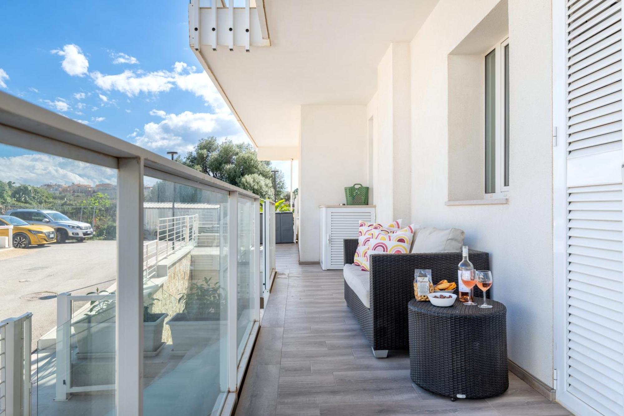 Exclusive Deluxe Apt Up To 6 People & Heated Tub Polignano a Mare Eksteriør bilde